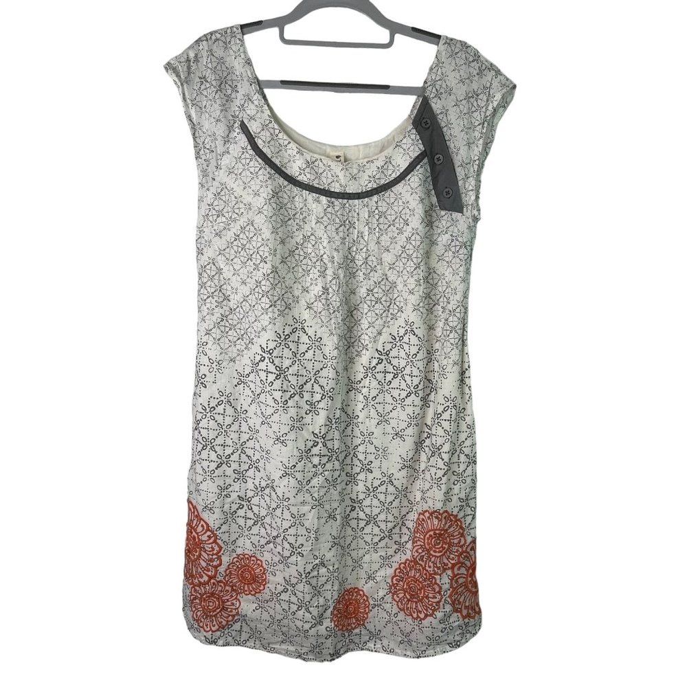 Floreat Print Dress Size 6 Shift Embroidered Floral Medallion Gray